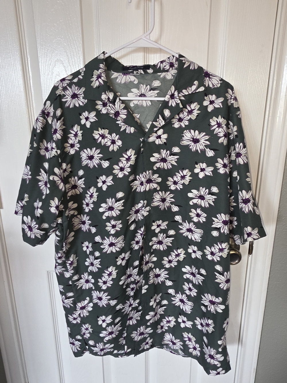 Casual Dark Green Floral Short-Sleeve Button-Down Shirt